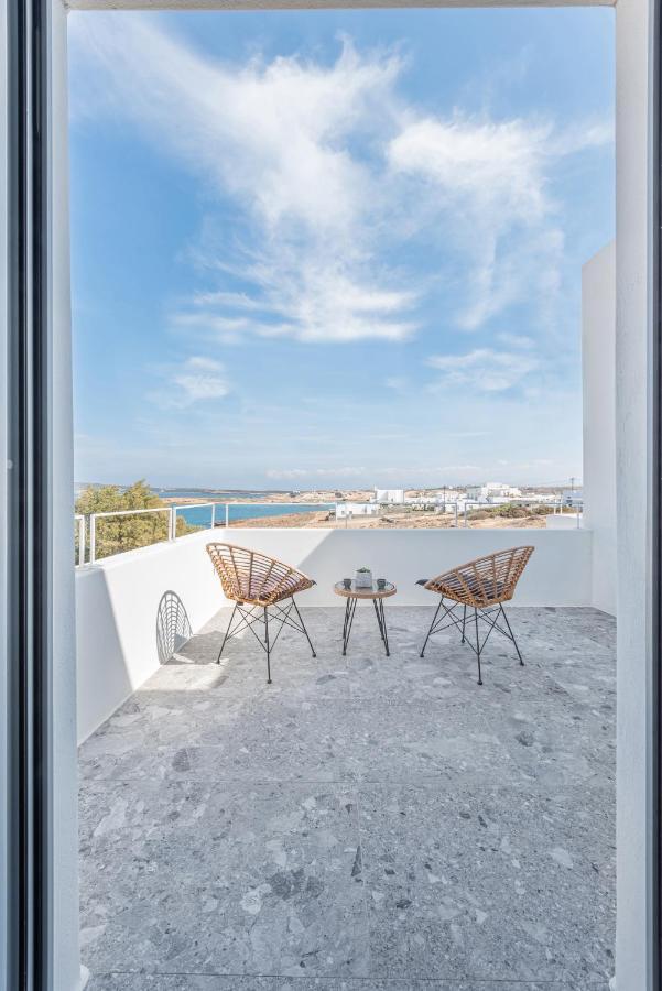 Ξενοδοχείο με διαμερίσματα Paros Cape 3*